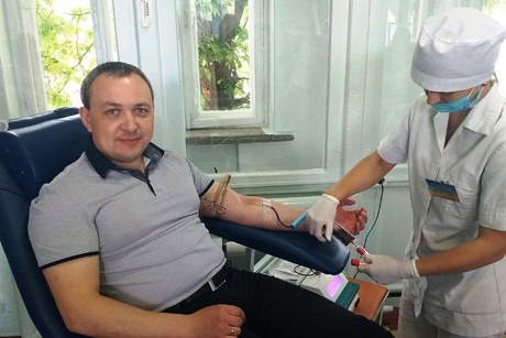 Бажання стати донором не залежить від посади. Фото надане автором